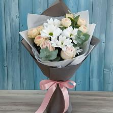 Букет цветов из:  Хризантемы и Розы в Белогорске Республики Крым