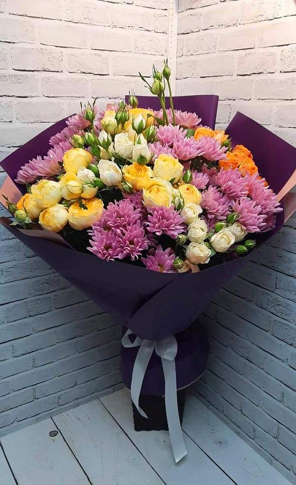 Букет цветов из: Хризантемы и Розы в Белогорске Республики Крым