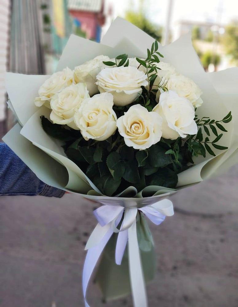 Букет Белые розы Проуд в Белогорске Республики Крым