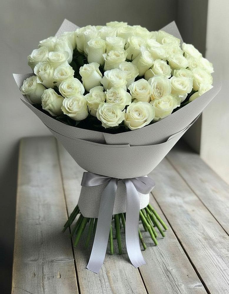 Букет 35 Белых роз в Белогорске Республики Крым