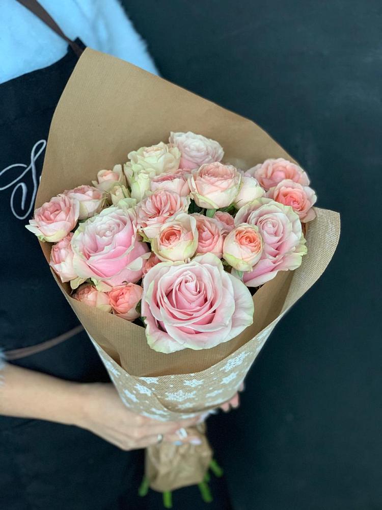 Букет цветов из: Хризантемы и Розы в Белогорске Республики Крым