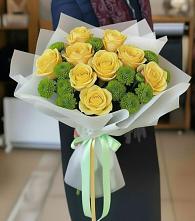Букет цветов из:  Хризантемы и Розы в Белогорске Республики Крым