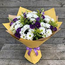 Букет цветов из:  Ирисы, Хризантемы и Ромашки в Белогорске Республики Крым