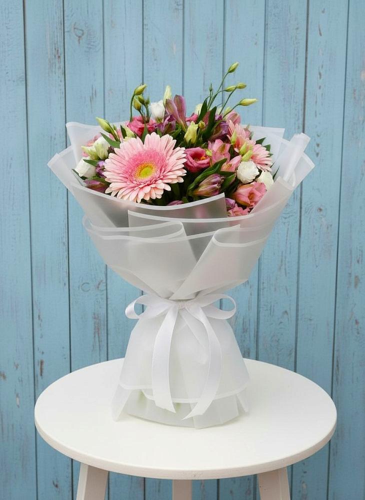 Букет цветов из: Герберы, Альстромерии и Лизиантусы в Белогорске Республики Крым