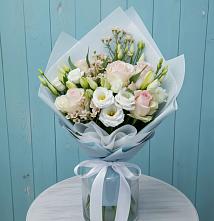 Букет цветов из:  Розы и Лизиантусы в Белогорске Республики Крым
